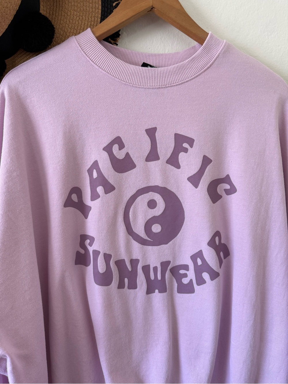 Pacsun Pacific Sunwear Lavender Purple Oversized Yin & Yang Graphic Sweatshirt - Picture 4 of 7